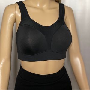 Full coverage sports bra